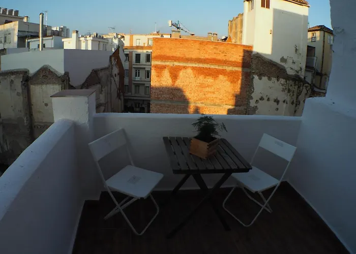 Cosy Appartment W/ Terrace In The Old City Centre